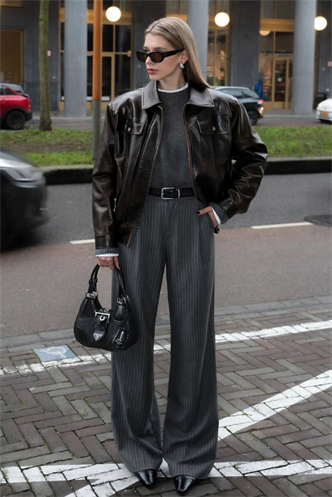 Antrasit Çizgili Yüksek Bel Pileli Kadın Kumaş Pantolon MG2641