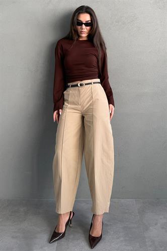 Bej Modern Kesim Kemerli Yüksek Bel Bol Paça Kumaş Pantolon MG2618