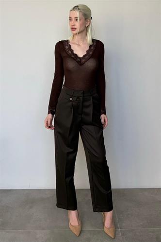 Acı Kahverengi Pens Detaylı Kapaklı Düz Paça Kumaş Pantolon MG2642