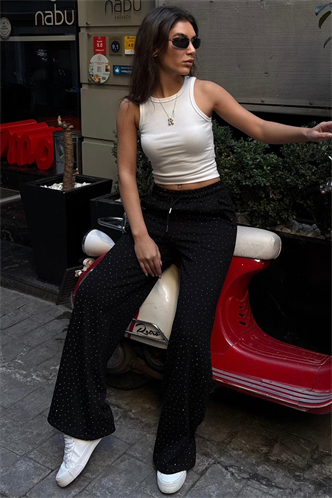 Siyah Taş İşlemeli Lastikli Bel Geniş Paça Şık Kadın Pantolon MG2704