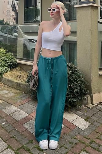 Zümrüt Yeşili Krinkıl Kumaş Basic Kadın Plaj Pantolon MG1778