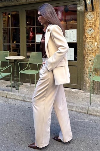 Bej Çizgili Yüksek Bel Pileli Kadın Kumaş Pantolon MG2641