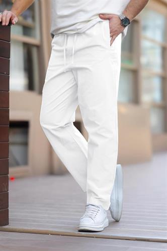 Beyaz Rahat Kesim Erkek Pantolon E6561