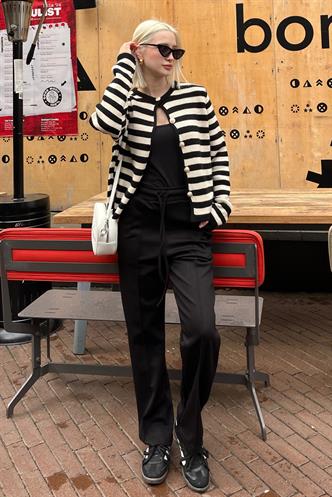 Siyah Beli Ayarlanabilir Geniş Paça Eşofman MG2215