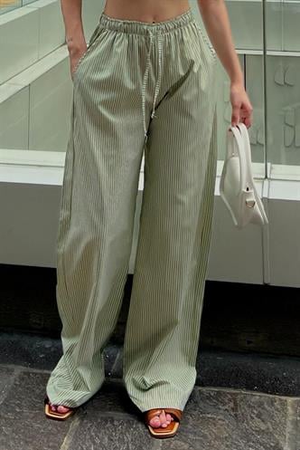 Yeşil Beli Ayarlanabilir Bol Paça Dökümlü Çizgili Pantolon MG2087