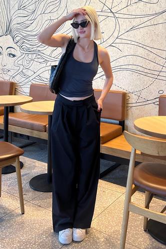 Siyah Yüksek Bel Rahat Kesim Bol Paça Pantolon MG2120