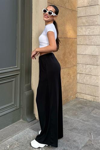 Siyah Yüksek Bel Rahat Kesim Geniş Paça Kadın Eşofman MG2309