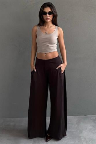 Kahverengi Yumuşak dokunuşlu, Yanları Pilili, Modal İçeren Geniş Paça Pantolon MG2668