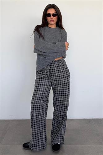 Gri Lastikli Bel Geniş Paça Ekose Pantolon MG2658