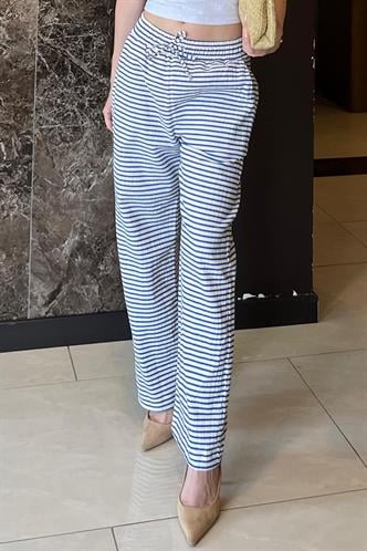 Mavi Beli Ayarlanabilir Pamuklu Bol Paça Dökümlü Çizgili Pantolon MG2133