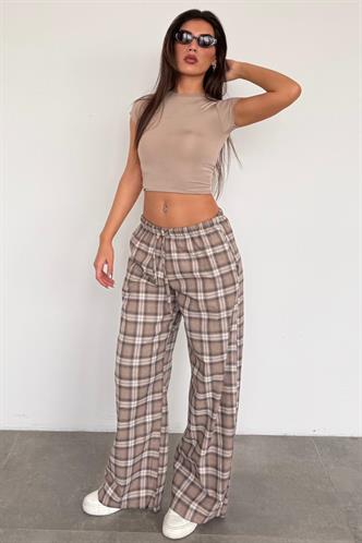 Bej Lastikli Bel Geniş Paça Ekose Pantolon MG2658