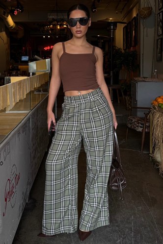 Haki Kare Desenli Rahat Kesim Pantolon MG2728