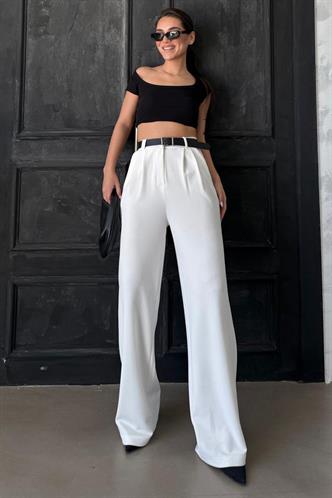 Beyaz Çift Pileli Kemerli Pantolon Mg2330