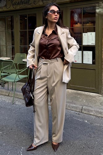 Bej Çizgili Yüksek Bel Pileli Kadın Kumaş Pantolon MG2641