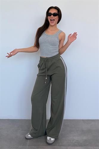 Haki Şerit Detaylı Bol Paça Kadın Eşofman MG2441 
