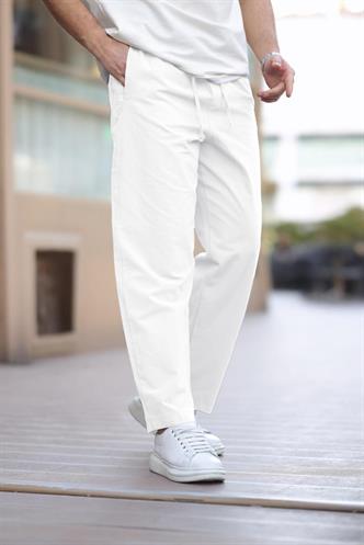 Beyaz Rahat Kesim Erkek Pantolon E6561