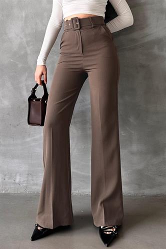 Kahverengi İspanyol Paça Kadın Kumaş Pantolon MG2303