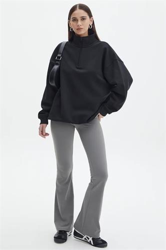 Siyah Fermuar Detaylı Oversize Sweatshirt MG1933