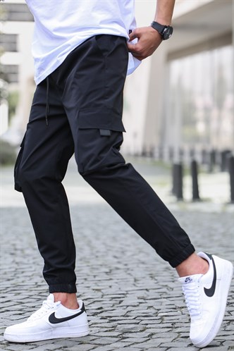 Men Black Cargo Trousers 5461