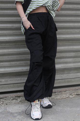 Siyah Paraşüt Jogger Kadın Pantolon MG1726