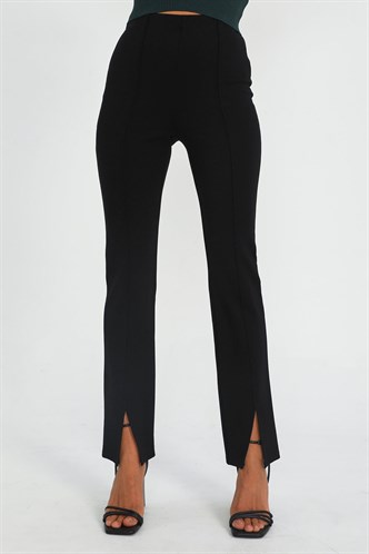 Siyah Yüksek Bel Paçası Yırtmaçlı Kadın Pantolon MG1651