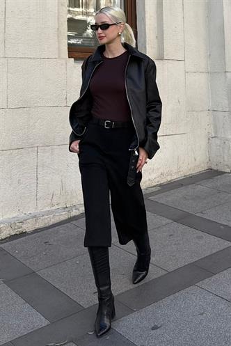 Siyah Yüksek Bel Kloş Kadın Bermuda Şort MG2590