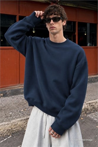 SWEATSHIRT