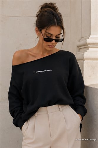 Siyah Kayık Yaka Baskılı Kadın Sweatshirt MG2205