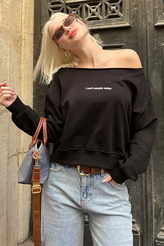 Siyah Kayık Yaka Baskılı Kadın Sweatshirt MG2205