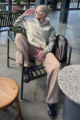 Çağla Yeşili Kapüşonlu Şardonlu Oversize Cepli Sweatshirt MG2206