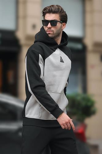 Siyah Kapüşonlu Cep Detaylı Nakışlı Sweatshirt 7085
