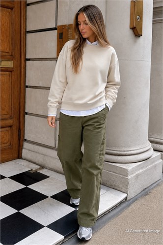 Bej Bisiklet Yaka Basic Sweatshirt MG2185
