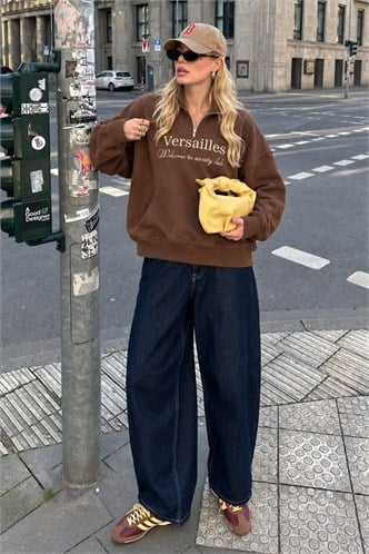 Kahverengi Yarım Fermuarlı Baskılı Sweatshirt MG2240