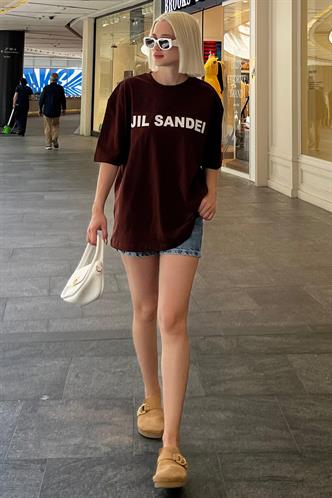 Acı Kahve Oversize Baskılı Bisiklet Yaka Kısa Kollu Tişört MG2126