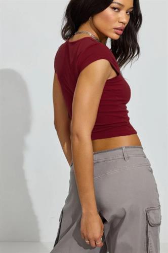 Bordo Kare Yaka Kadın Tişört MG2294