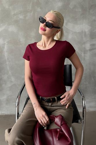 Bordo Geniş Yaka Fittili Basic Kadın T-shirt Mg2293