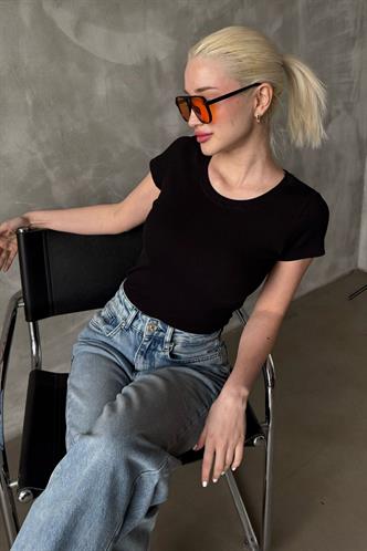 Siyah Geniş Yaka Fittili Basic Kadın T-shirt Mg2293