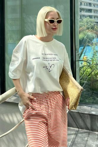 Ekru Oversize Kalp Baskılı Bisiklet Yaka Kısa Kollu Tişört MG2129