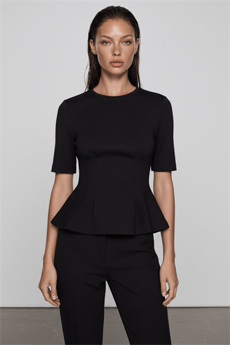 Siyah Kadın Bisiklet Yaka Belden Oturtmalı Basic Tişört MG2670