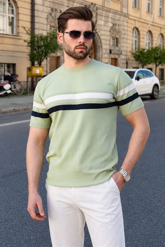 Madmext Çağla Yeşili Bisiklet Yaka Çizgili Erkek T-shirt E7412
