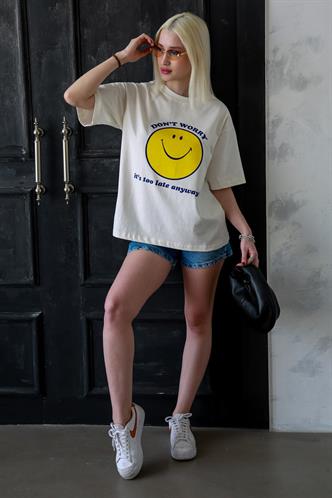 Ekru Bisiklet Yaka Baskılı Kadın BasicTişört Mg2379