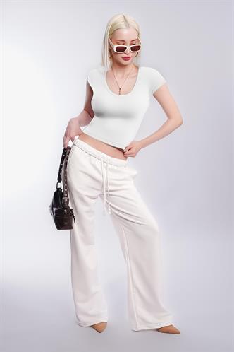 Beyaz V Yaka Basic Kadın Tişört Mg2450