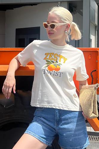 Sarı Bisiklet Yaka Pamuklu Kısa Kollu Kadın T-Shirt MG2150