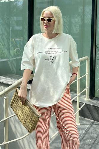Ekru Oversize Kalp Baskılı Bisiklet Yaka Kısa Kollu Tişört MG2129