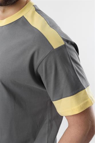 Füme Omzu Şerit Detaylı Erkek T-shirt E7125