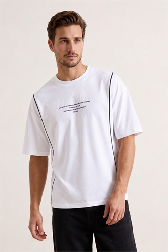 Madmext Beyaz Oversize Erkek Tişört 5234