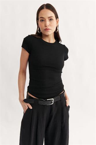 Siyah Bisiklet Yaka Basic Kadın T-shirt Mg2479