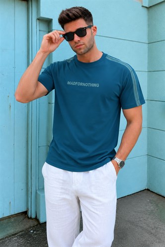 Petrol Mavisi Bisiklet Yaka Baskılı Erkek T-shirt E7110