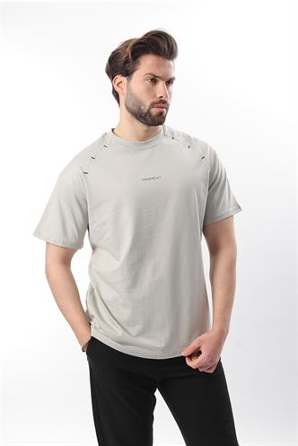 Boyalı Gri Baskılı Nakış Detaylı Erkek T-shirt E7108