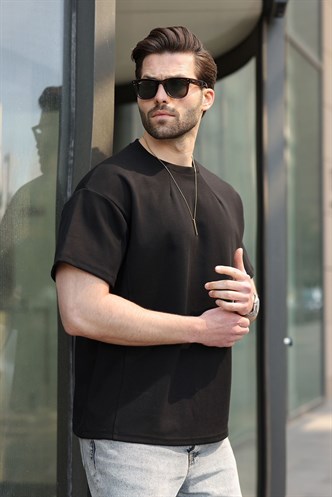 Siyah Dikiş Detaylı Regular Fit Erkek Tişört E7183